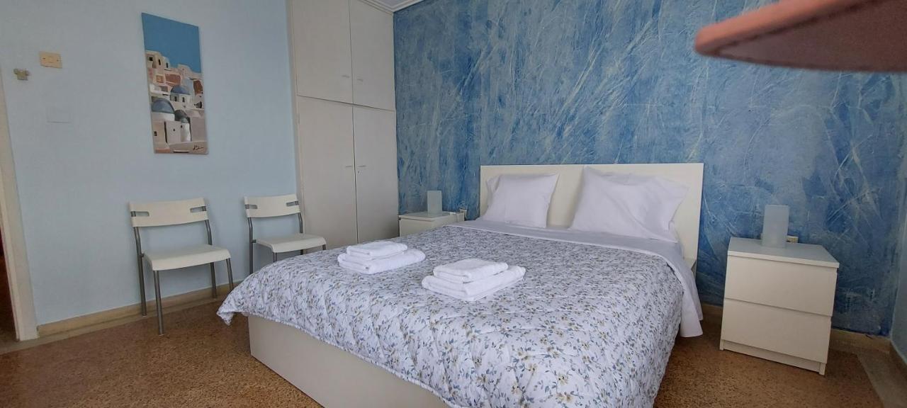 Oikika B10 Apartment Артемида Екстериор снимка