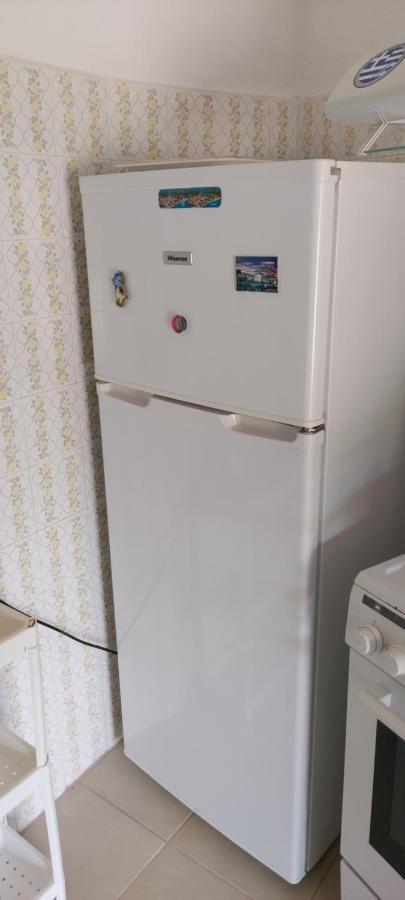 Oikika B10 Apartment Артемида Екстериор снимка